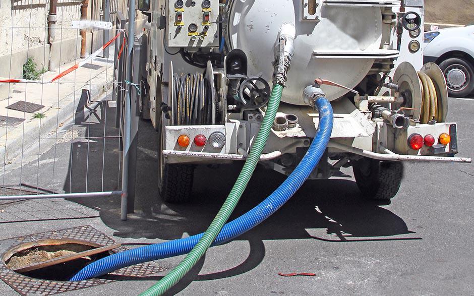 débouchage d'égout Louvres